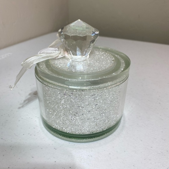 Vidali Collection Sparkling Glitter Crystal Jewelry Trinket Keepsake Box - Picture 2 of 10